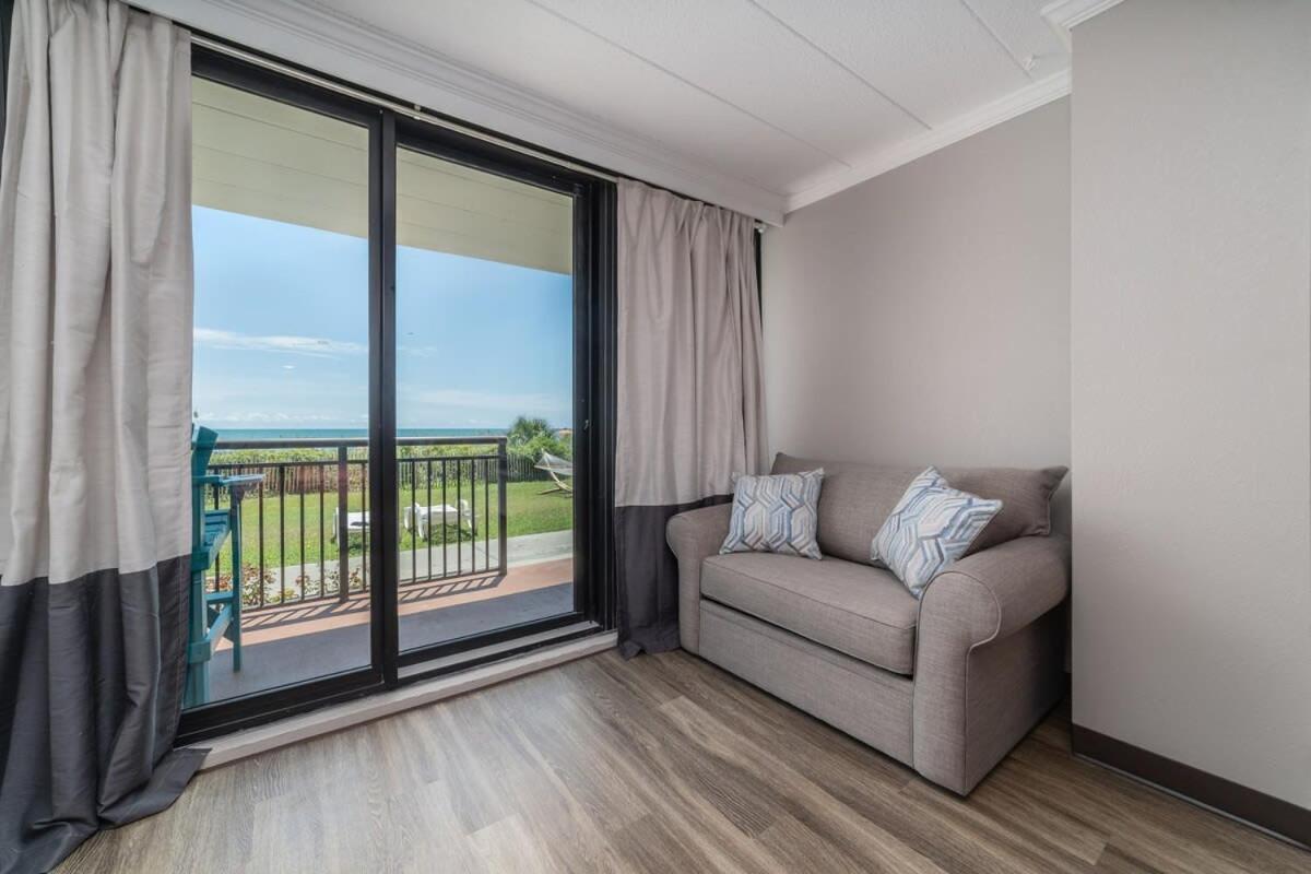 Ground Floor Ocean Front Studio - Caravelle Resort 124 Myrtle Beach Exterior foto